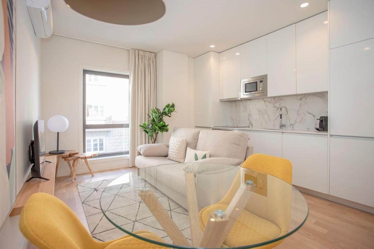 Liiiving In Porto - City Design Apartments Buitenkant foto